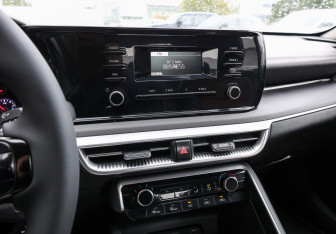 Подержанный автомобиль Kia K5 2021 года (17 фото)