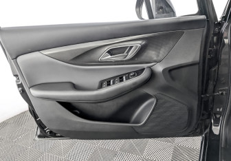 Подержанный автомобиль BAIC U5 Plus 2023 года (19 фото)