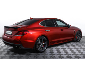 Подержанный автомобиль Genesis G70 2018 года (5 фото)