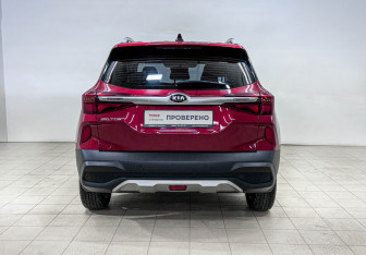 Подержанный автомобиль Kia Seltos 2021 года (5 фото)