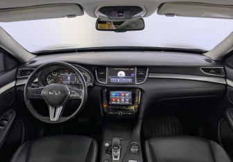 Подержанный автомобиль Infiniti QX50 2019 года (14 фото)