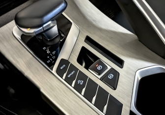 Подержанный автомобиль Geely Coolray 2023 года (27 фото)