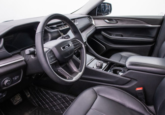 Подержанный автомобиль Jeep Grand Cherokee 2021 года (9 фото)