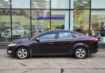 Подержанный автомобиль Ford Mondeo Sedan 2009 года (5 фото)