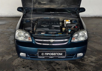 Подержанный автомобиль Chevrolet Lacetti Sedan 2007 года (16 фото)