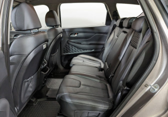 Подержанный автомобиль Hyundai Santa Fe 2020 года (18 фото)