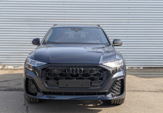 Новый Audi Q8 2025 (5 фото)