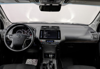 Подержанный автомобиль Toyota Land Cruiser Prado 2021 года (14 фото)