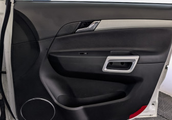 Подержанный автомобиль Opel Antara 2014 года (25 фото)