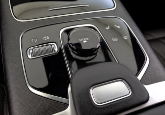 Подержанный автомобиль Jaecoo J8 2024 года (21 фото)