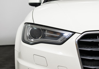 Подержанный автомобиль Audi A3 Sedan 2014 года (32 фото)
