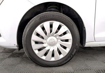 Подержанный автомобиль Skoda Rapid Liftback 2021 года (18 фото)