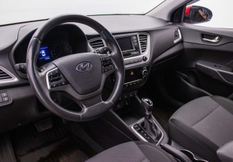 Подержанный автомобиль Hyundai Solaris Sedan 2019 года (9 фото)