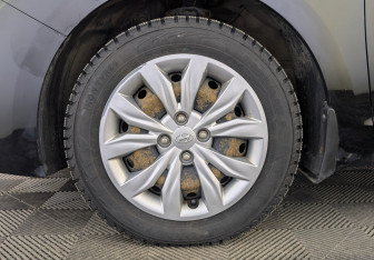 Подержанный автомобиль Hyundai Solaris Sedan 2018 года (12 фото)