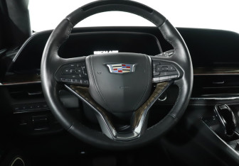 Подержанный автомобиль Cadillac Escalade Suv 2021 года (18 фото)
