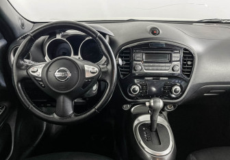 Подержанный автомобиль Nissan Juke 2014 года (12 фото)