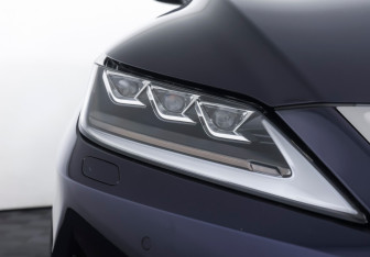 Подержанный автомобиль Lexus RX 2021 года (20 фото)