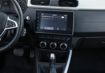 Подержанный автомобиль Renault Arkana 2022 года (12 фото)