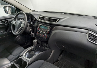 Подержанный автомобиль Nissan Qashqai 2014 года (18 фото)