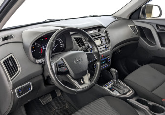 Подержанный автомобиль Hyundai Creta 2019 года (15 фото)