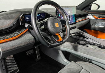 Подержанный автомобиль Zeekr 001 2023 года (13 фото)