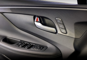 Подержанный автомобиль Hyundai Santa Fe 2022 года (22 фото)