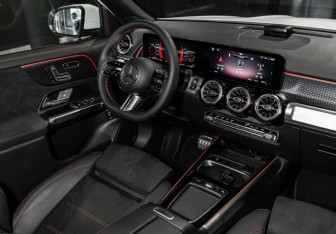 Новый Mercedes-Benz GLB 2025 (16 фото)