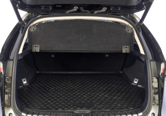 Подержанный автомобиль Lexus NX 2017 года (10 фото)