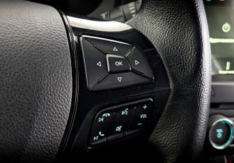 Подержанный автомобиль Ford Explorer 2018 года (29 фото)