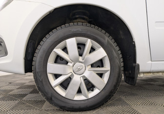 Подержанный автомобиль LADA (ВАЗ) Granta Sedan 2023 года (12 фото)