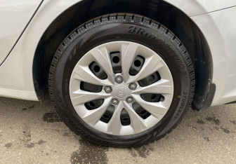 Подержанный автомобиль Kia Cerato Sedan 2021 года (12 фото)