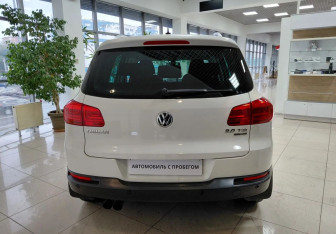 Подержанный автомобиль Volkswagen Tiguan 2012 года (6 фото)