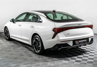 Новый Kia K5 2023 (7 фото)