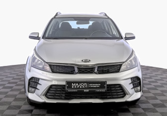 Подержанный автомобиль Kia Rio Hatchback 2021 года (2 фото)