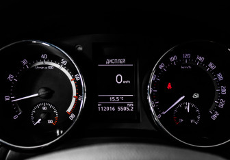 Подержанный автомобиль Skoda Yeti 2017 года (10 фото)