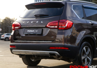 Подержанный автомобиль Haval H6 2018 года (16 фото)