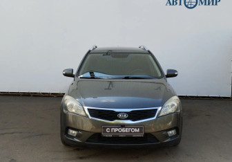 Подержанный автомобиль Kia Ceed Wagon 2011 года (2 фото)