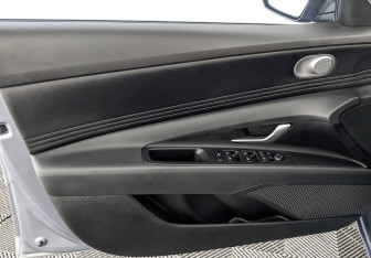 Подержанный автомобиль Hyundai Elantra Sedan 2024 года (19 фото)