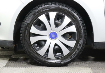 Подержанный автомобиль Ford Focus Hatchback 2017 года (6 фото)