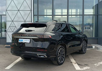 Подержанный автомобиль Jaecoo J8 2024 года (5 фото)