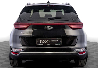 Подержанный автомобиль Kia Sportage 2019 года (6 фото)