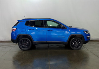 Подержанный автомобиль Jeep Compass 2018 года (4 фото)
