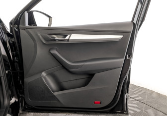 Подержанный автомобиль Skoda Karoq 2021 года (24 фото)