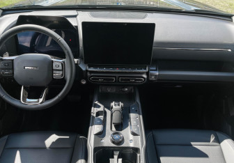 Подержанный автомобиль Haval H7 2025 года (12 фото)