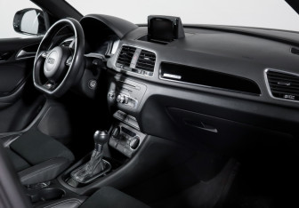 Подержанный автомобиль Audi Q3 2018 года (9 фото)
