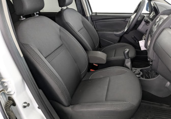 Подержанный автомобиль Renault Duster 2020 года (24 фото)