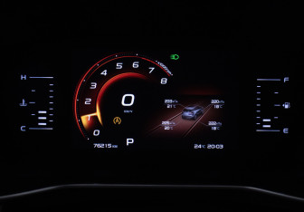 Подержанный автомобиль Geely Atlas Pro 2021 года (12 фото)