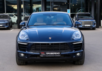 Подержанный автомобиль Porsche Macan 2016 года (2 фото)