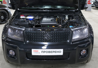 Подержанный автомобиль Suzuki Grand Vitara 2008 года (9 фото)