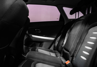 Подержанный автомобиль Kia Ceed Wagon 2014 года (10 фото)